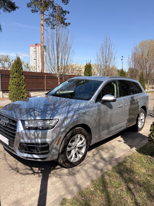 Продам Audi Q7 3.0 2017 без дтп