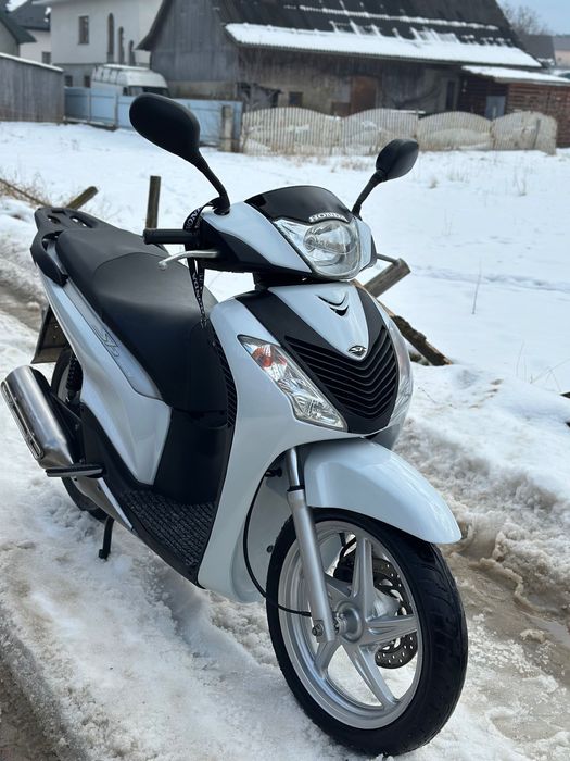 Скутер Honda sh 150