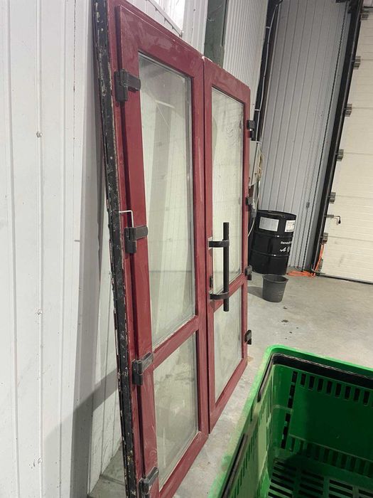 Продам металопластикові двері