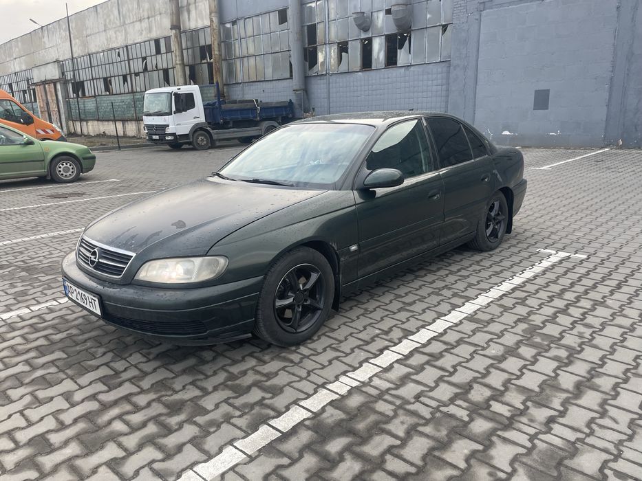 Opel Omega B  2.2