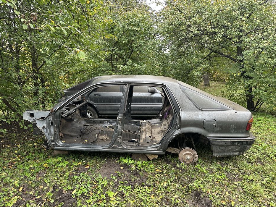 Продам кузова 2шт мітцубісі галант 1990