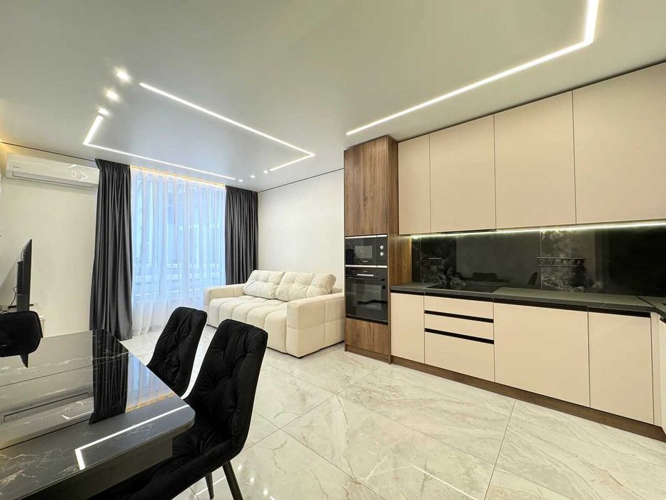 Шикарна однокімнатна біля місього озера і парку