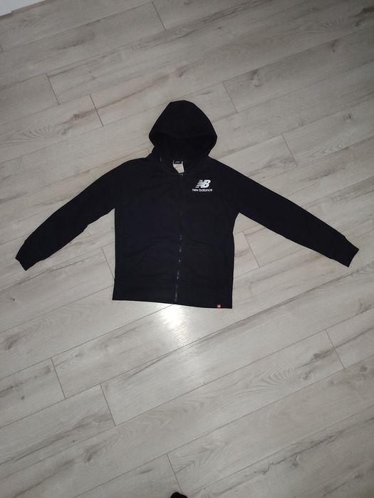 Спортивна кофта new balance