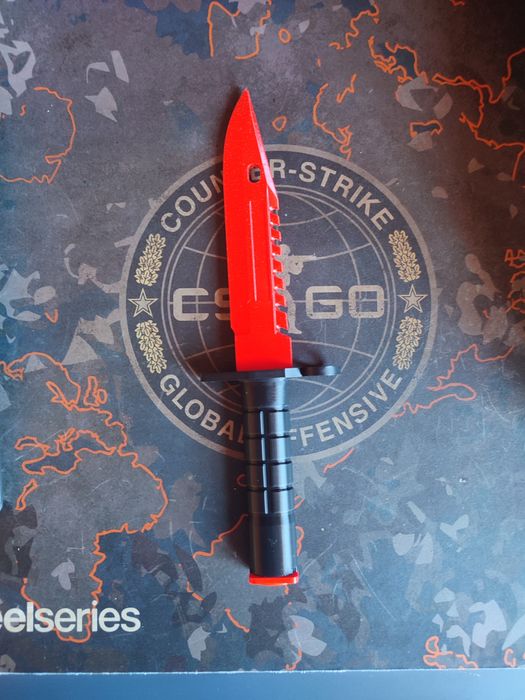 M9 Baionet CS Ruby – Faca Colecionável / Decorativa
