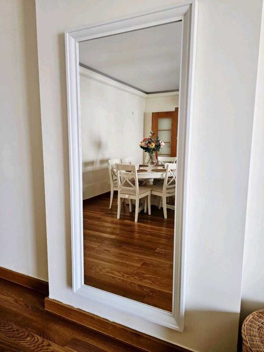 Espelho branco de sala Ikea