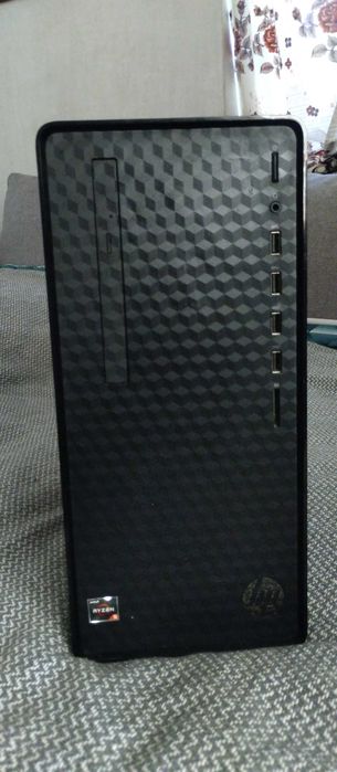 Комп'ютер для роботи/ігор