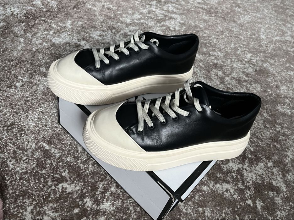 Кросівки шкіряні