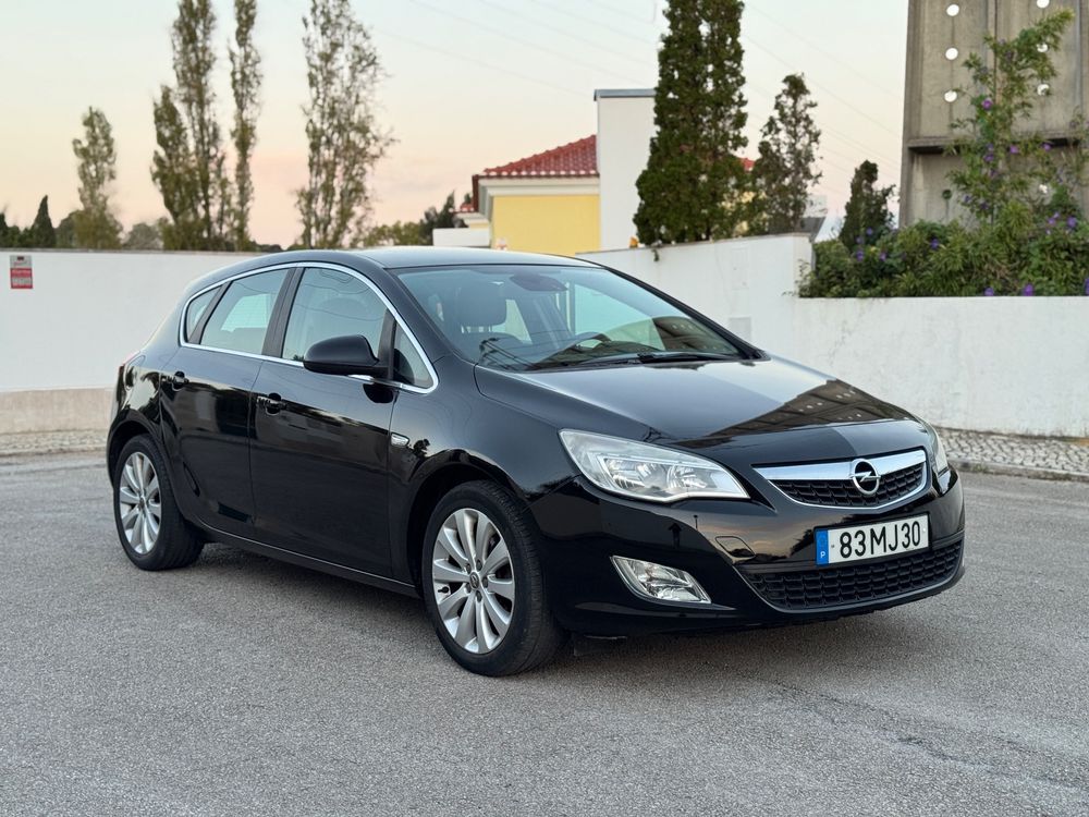 Opel Astra 1.3 CDTi Enjoy Start/Stop