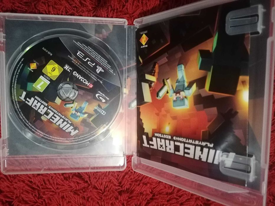 3 jogos de PS3 Fifa 17, Minecraft e COD:Black Ops