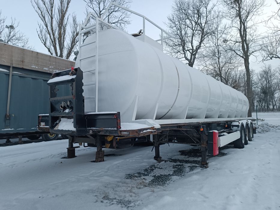 Автоцистерна бочка напівпричіп під олію