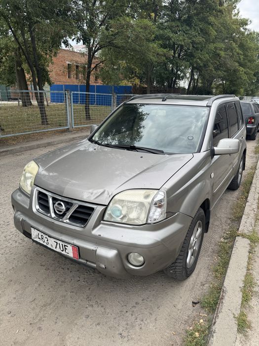 Кросовер Nissan X-trail
