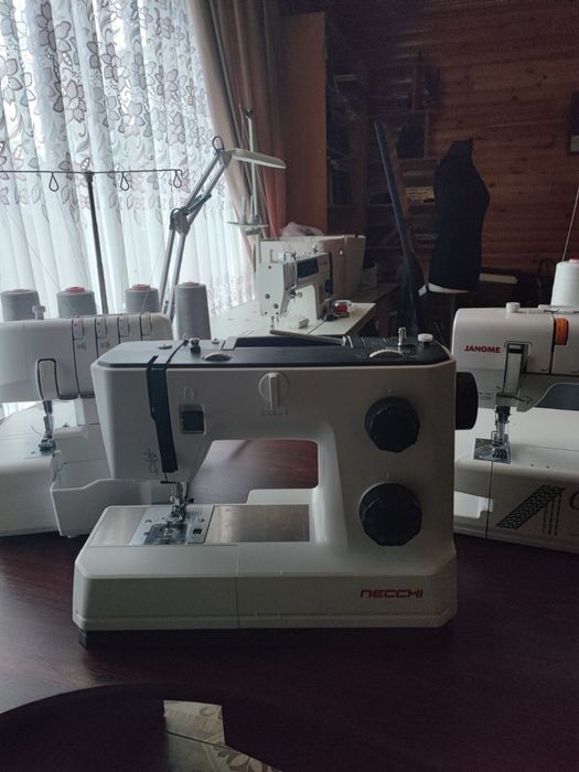 Швейна машина  Necchi Q132A
