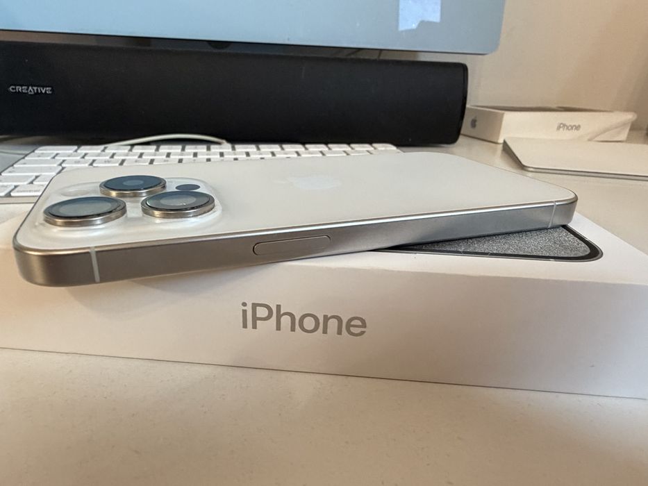 Bateria 95% iPhone 15 Pro 256gb White Titanium Stan Idealny