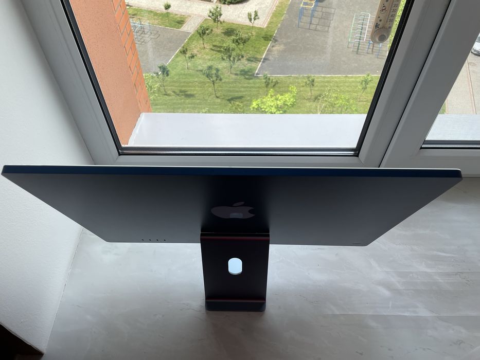 iMac 24 M1 8Gb/256Gb Blue  icloud