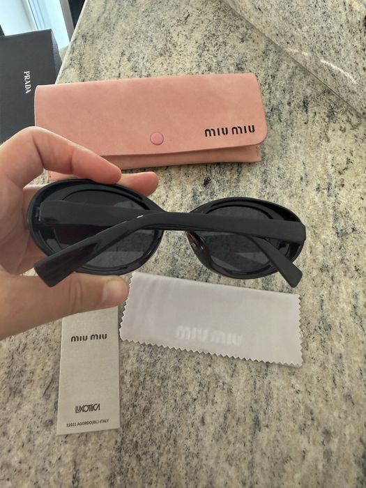 Okulary przeciwsloneczne Miu Miu czarne nowe z pudelkiem