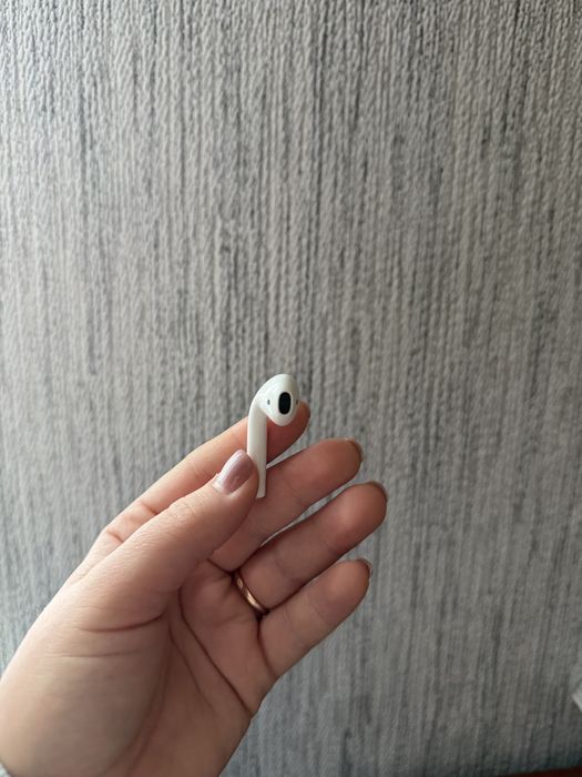 Аірподс 2. Правий навушник Airpods 2. Кейс навушників AirPods 2