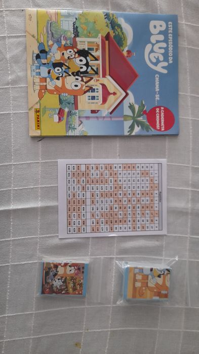 Vendo Cromos"Este episódio da Bluey chama-se...caderneta de cromos!