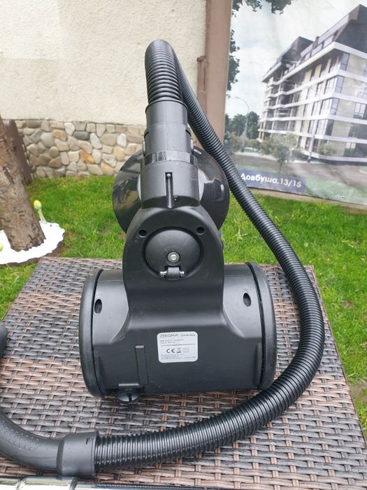 ЗНИЖКА!! Пилосос ZEEGMA 900watt (колба) стан нового!