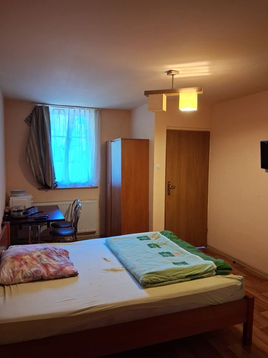 Noclegi Pokoje kwatery dla pracowników firm Domek