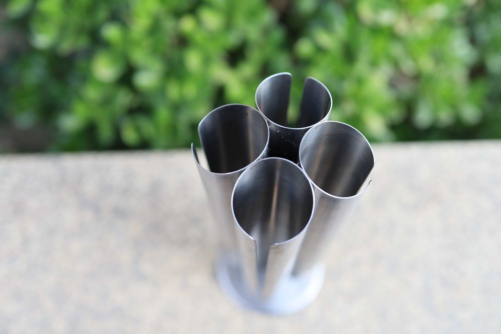 Máquina de Café Nespresso + Suporte para cápsulas em aço inoxidável