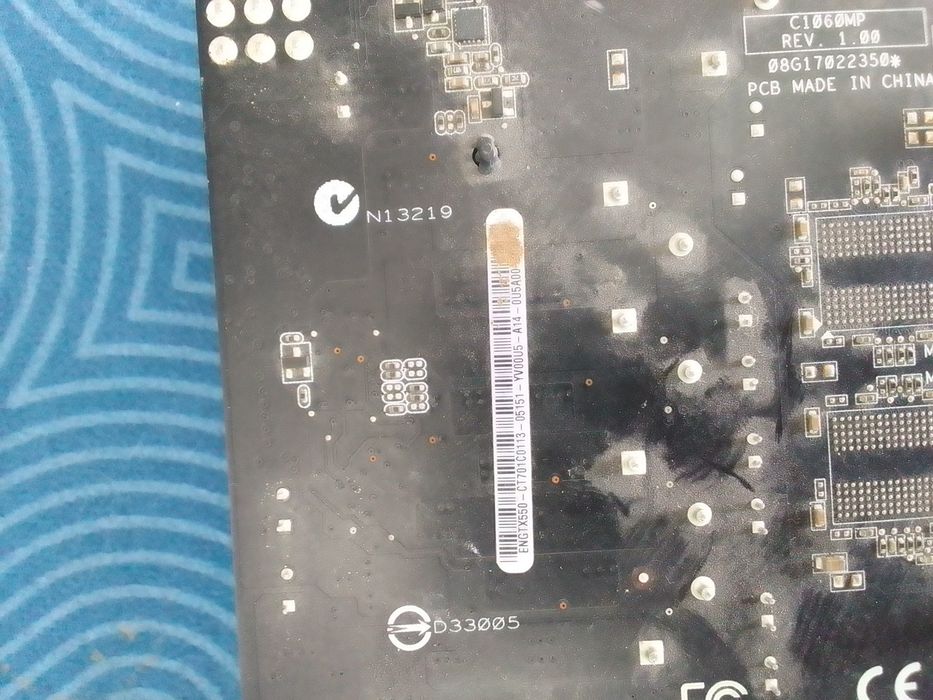 Видеокарта ASUS GeForce GTX 550 Ti 1GB GDDR5 PCI-E
