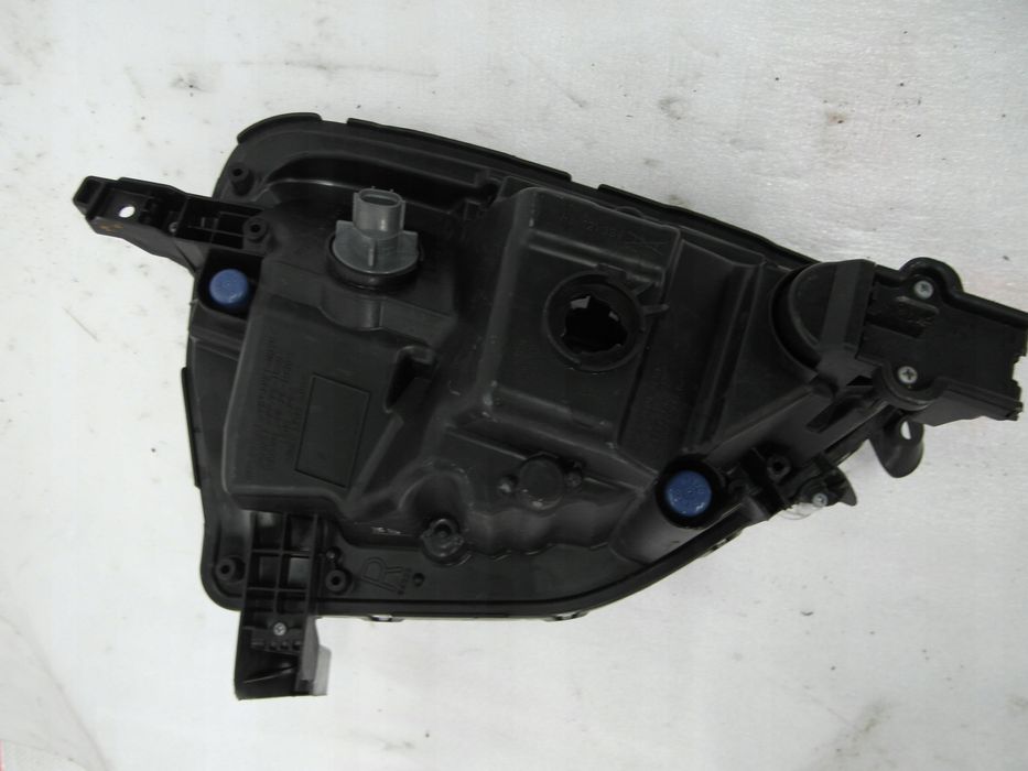 mitsubishi eclipse cross halogen prawy