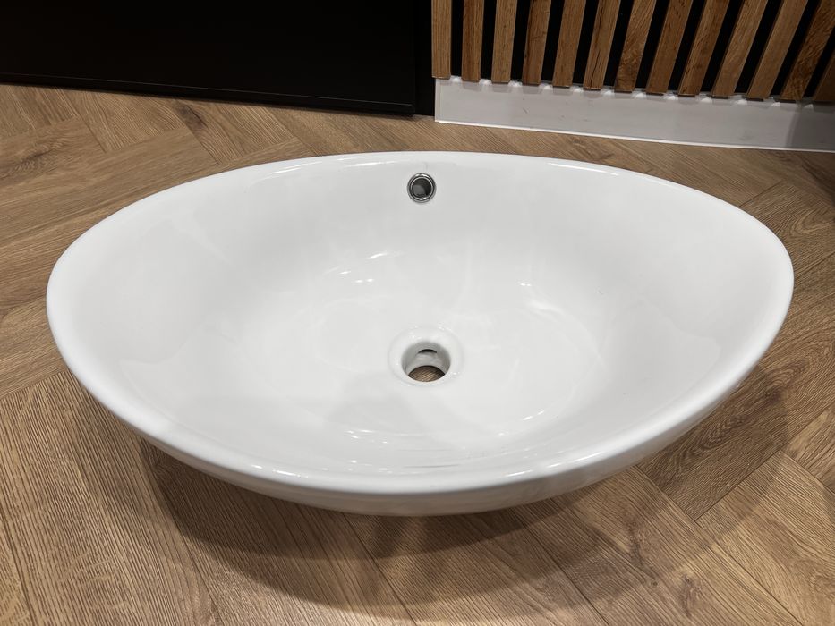 Umywalka nadblatowa 60 cm