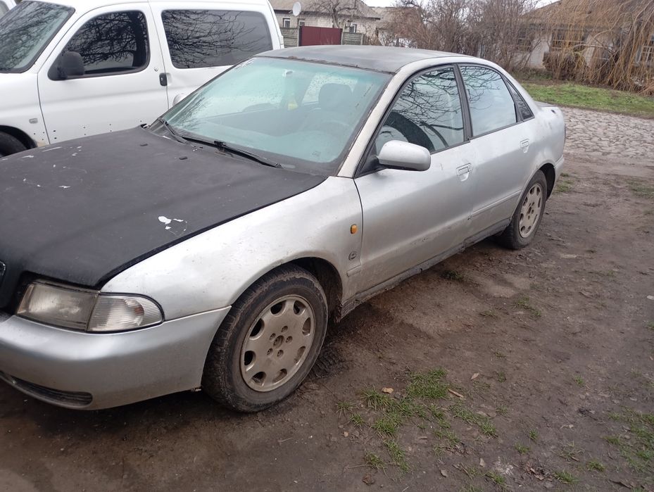 Продам ауді а4б6 кузові 1.9д бляха