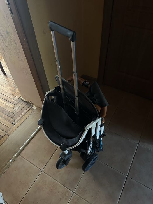 Каляска прогулочна