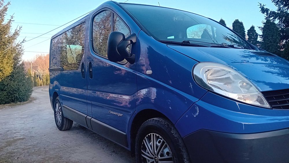 Renault Trafic  2.0 dCi 115 PS  2008r  Passenger , Klima ,Hak..