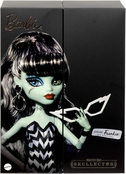 Лялька Монстер Хай Венздей Аддамс у шкільній формі Monster High X Wednesday Addams Doll HXJ04 Mattel Оригінал
