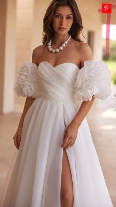 Gładka Suknia ślubna klasyczna