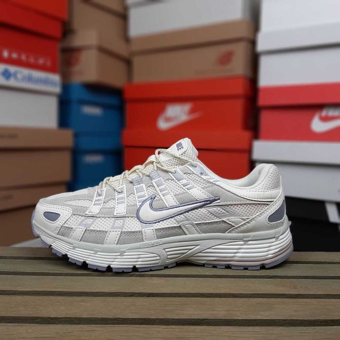 Краща ціна NIKE W P-6000 SE бежеві з сірим