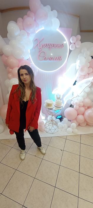 Ведуча (Тамада) Олена з діджеєм на ваше свято