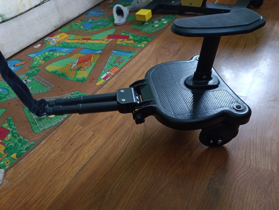 Продам дитячу Універсальну підставку для дитячої коляски