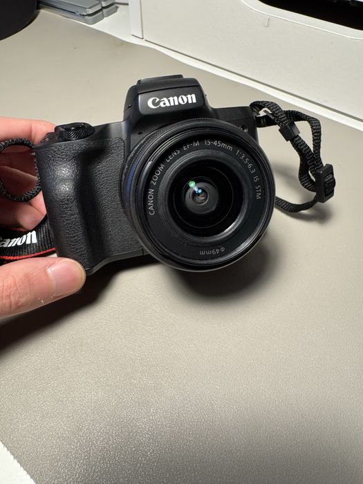 Canon EOS M50 Mark ii + Kit Lens + Acessorios