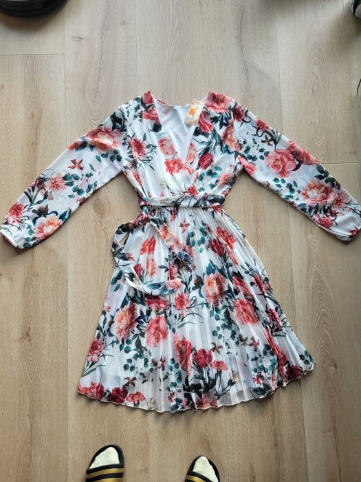 Sukienka damska rozmiar 36/38/40