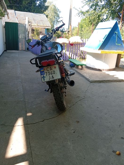 Продам мотоцикл форте 200р