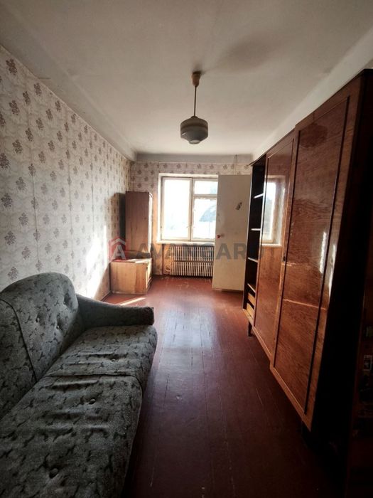 Продам 3 кімнатну квартиру. Під ремонт. Р-н Вокзалів