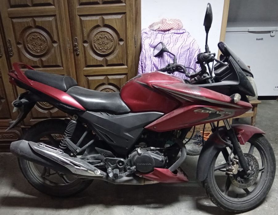 Moto Honda CBF125