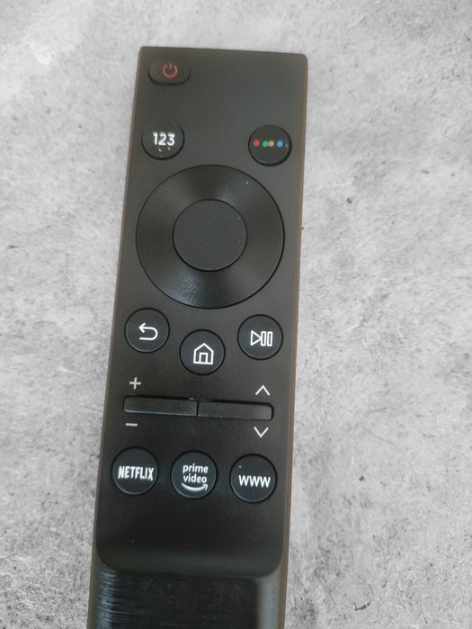 Pilot do telewizorów Samsung, działa z każdym modelem.