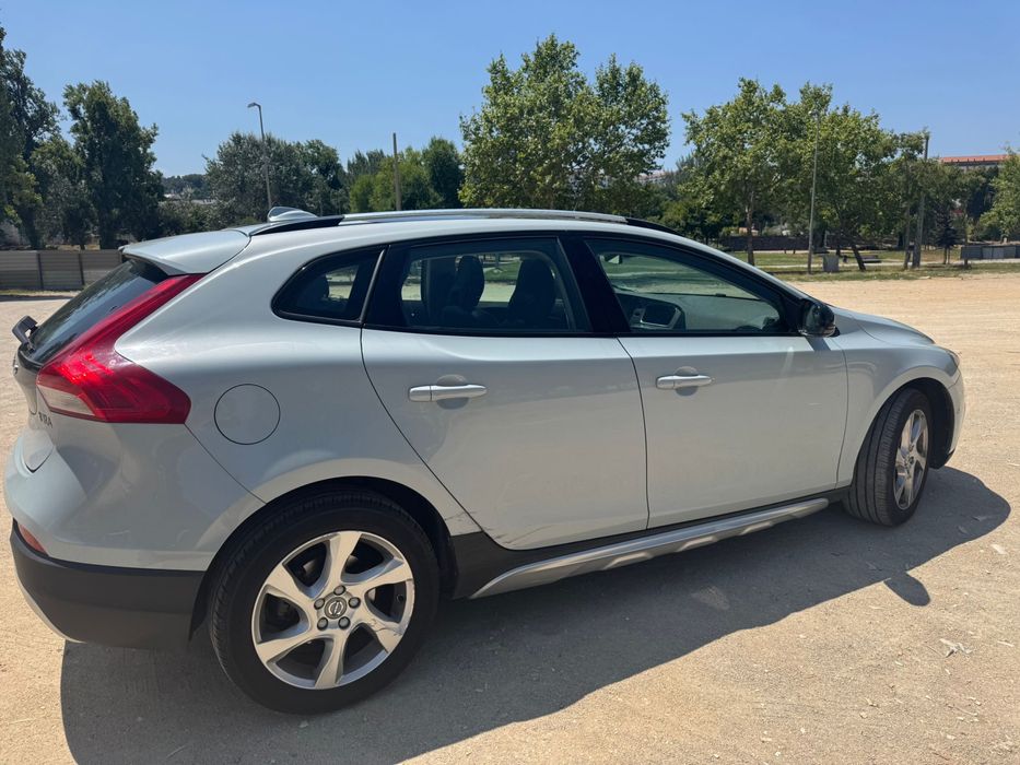 Volvo V40 Cross Country D2 Summum