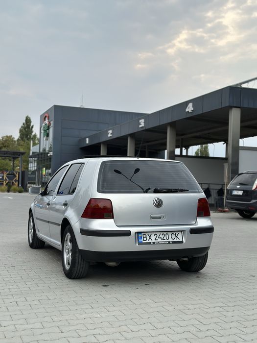 Продам Volkswagen Golf 4