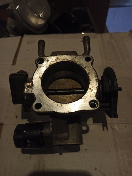 Дросельна заслінка