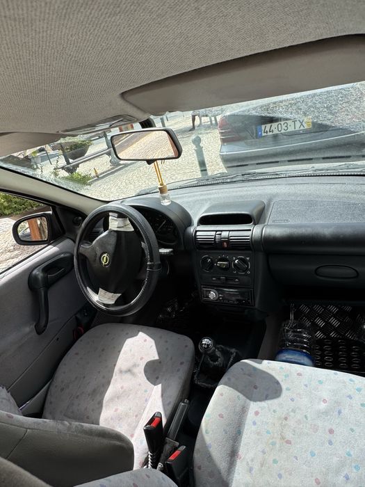 Opel corsa em muito boas condições e muito bem cuidado foto 5
