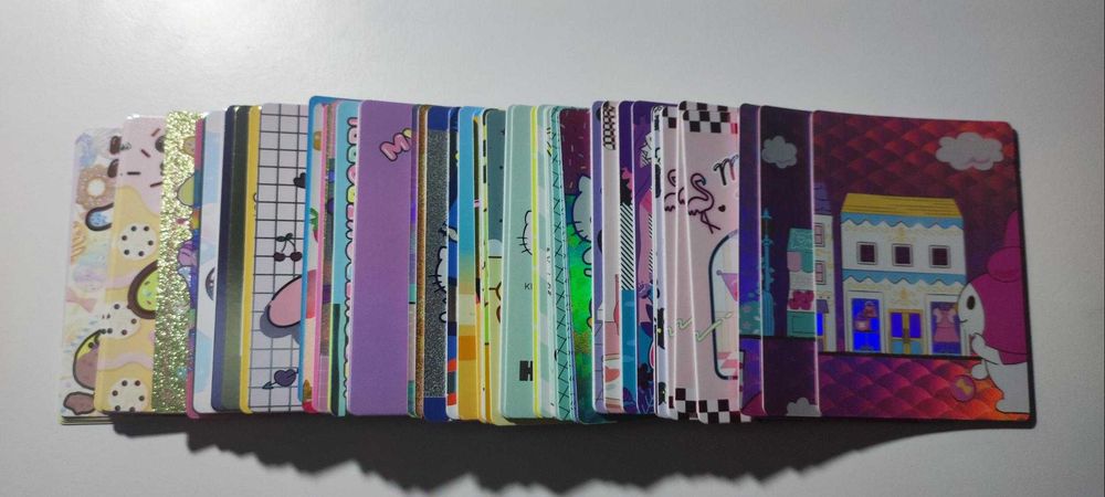 Com lista - 82 Cartas Coleção Panini "Hello Kitty and Friends Fun Together"