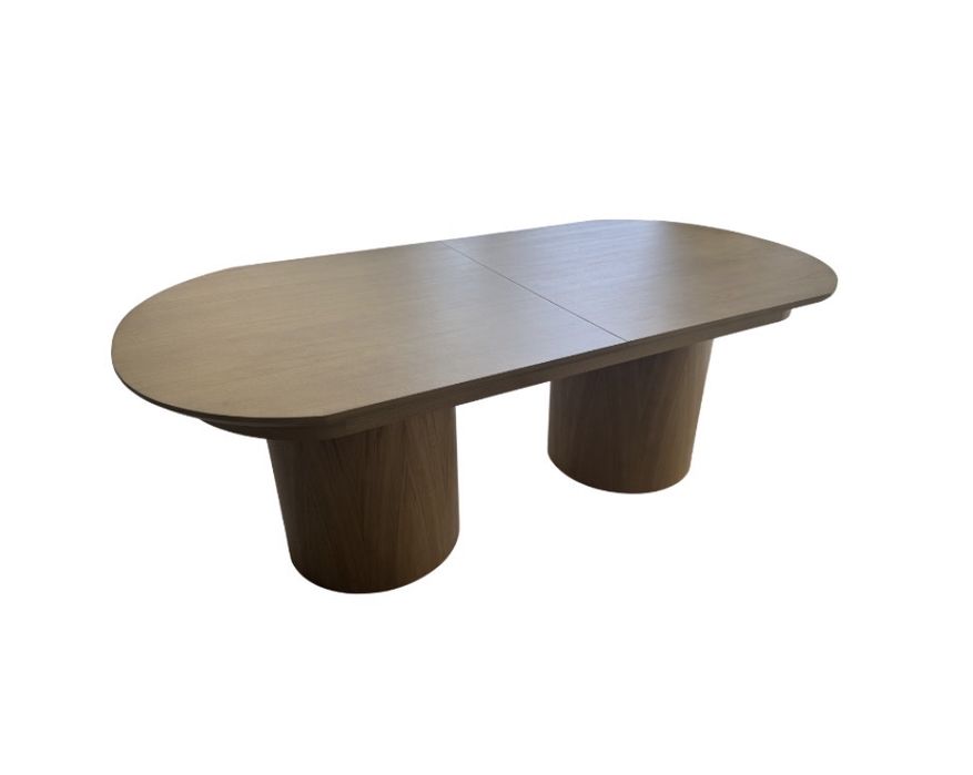 Mesa oval extensivel
