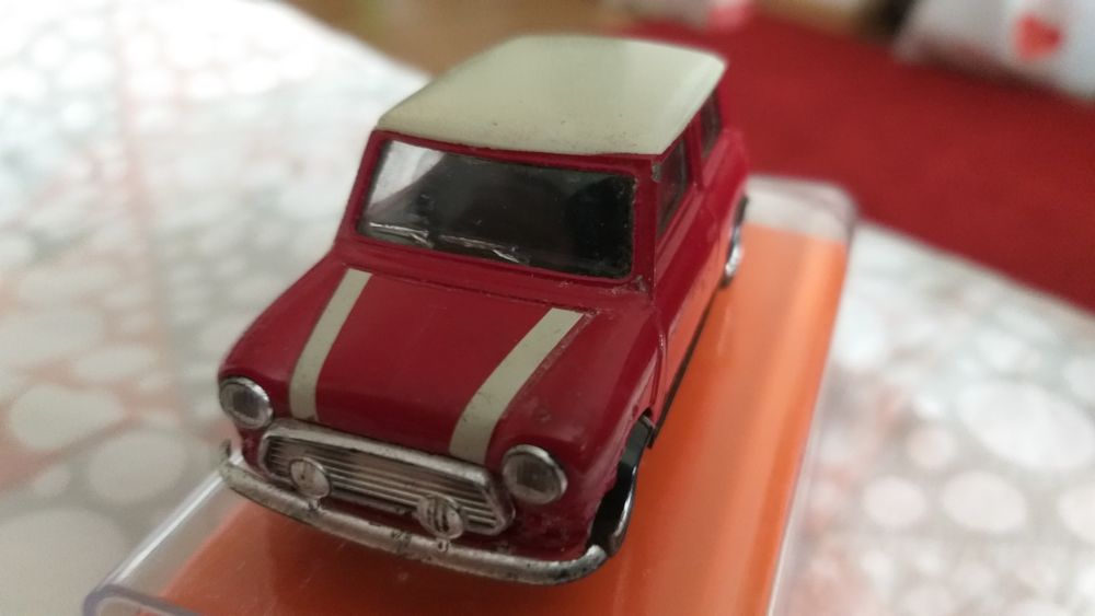 Miniatura mini antiga