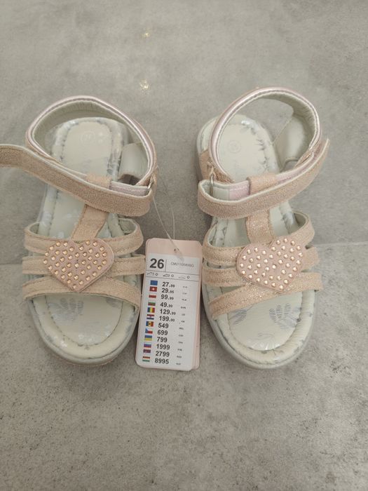 Sandałki dziewczęce Nelli blu CCC na rzep rozmiar 26