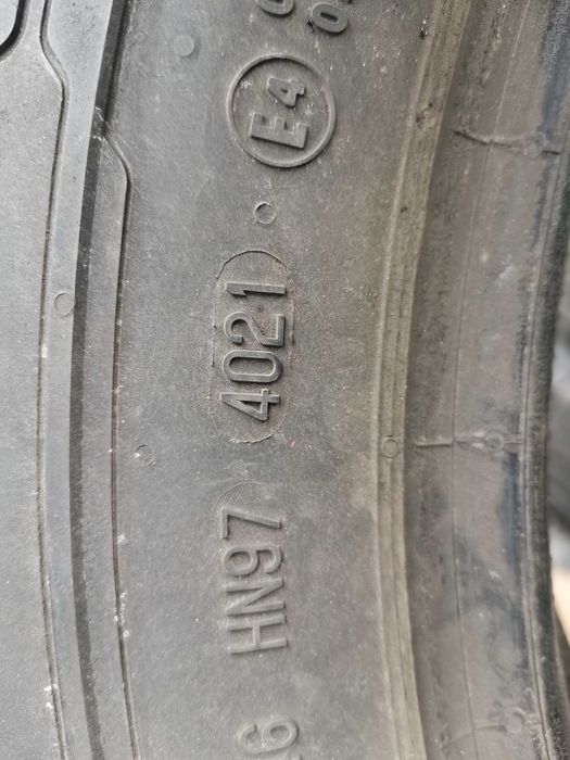 bus lato Continental 235/65/16C 8.5mm z 2021r 2szt